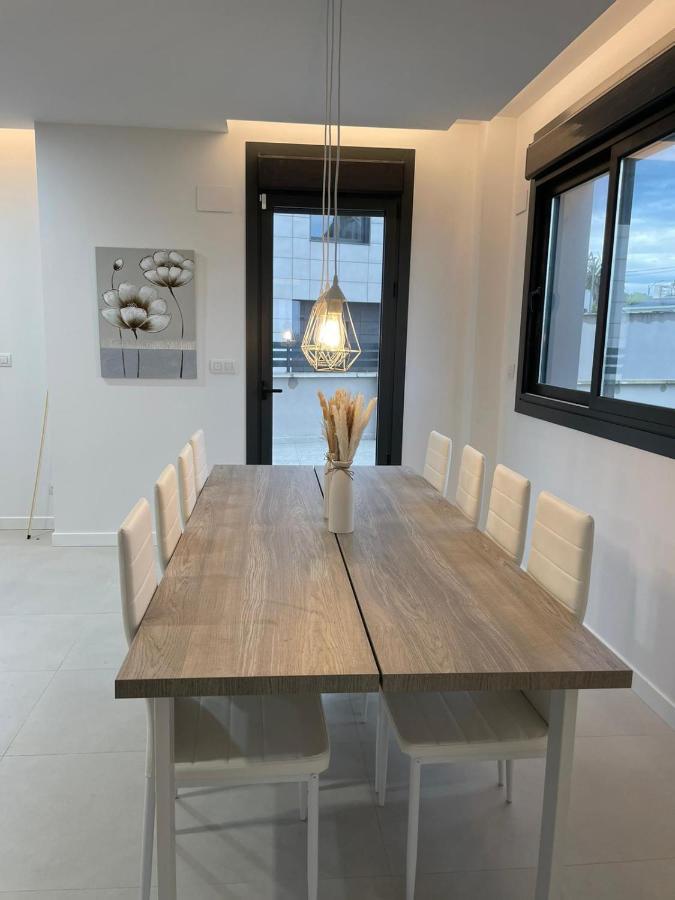 Lujosa Casa En Primera Linea Playa Increibles Vistas Mar Λαρέντο Εξωτερικό φωτογραφία